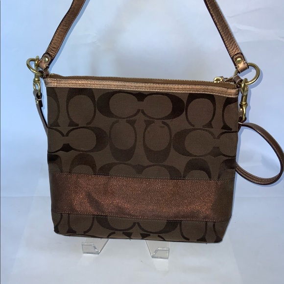 Coach crossbody - Picture 2 of 3